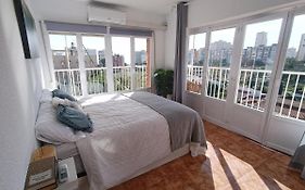 California Suite - All-Day Sunny 2-Bedroom Apartment